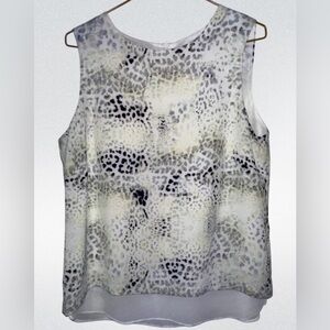 Rose And Olive Woman’s Sleeveless Blouse Size M Animal‎ Print Back Zipper